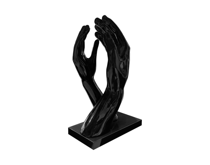 ESCULTURA DECORATIVA MANOS CRUZADAS NEGRO (71×39×33cm)