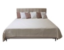 CAMA KING SIZE BEIGE CON PATAS NEGRAS (200×190cm)