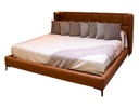 CAMA KING SIZE VINIPIEL CAFÉ CON PATAS NEGRAS (200×190cm)