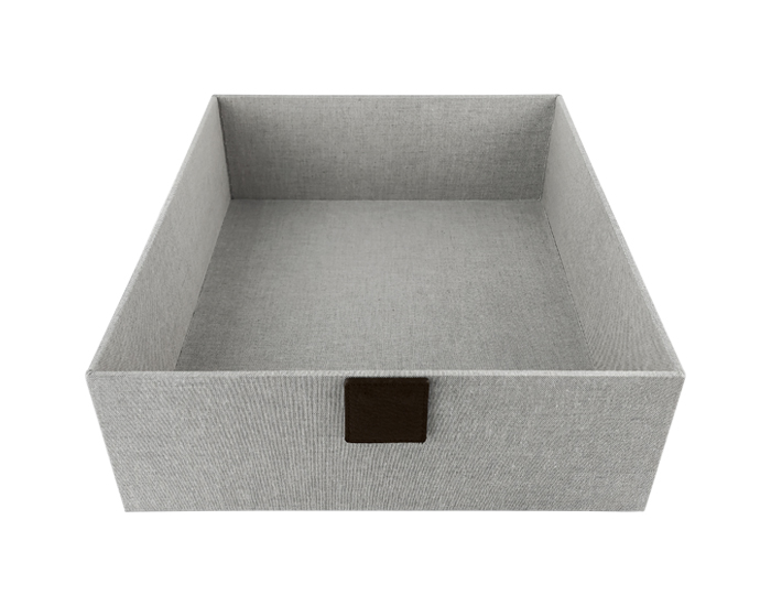 CAJA ORGANIZADORA LOW CUBIERTA CON TELA GRÍS LINO Y CON LENGÜETA DE CUERO (12×40×35cm)