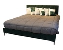 CAMA KING SIZE VERDE OSCURO CON PATAS NEGRAS (200×190cm)
