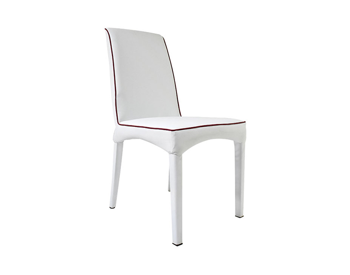 SILLA SORIA COLOR BLANCO PIEL BÚFALO CON BASE DE METAL (92×46×64cm)